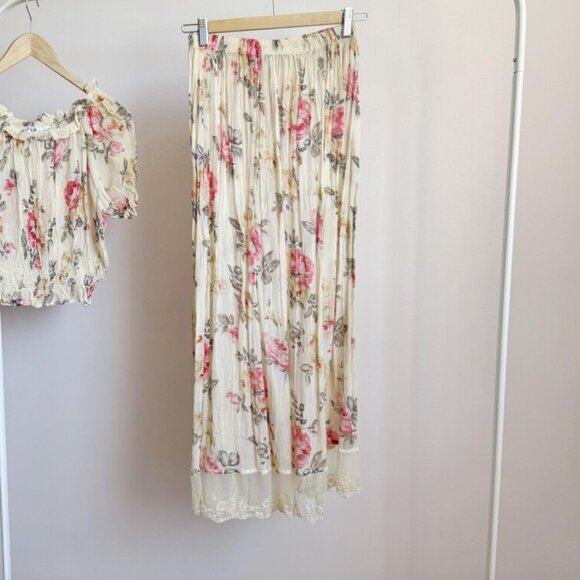 Vintage 1990s Le Chateau Peasant Style 2 Piece Blouse and Skirt Set - Picture 6 of 9